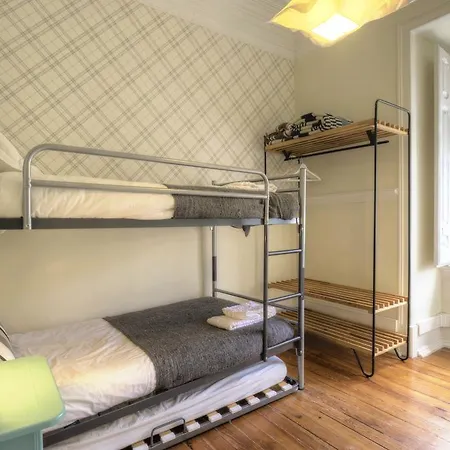 Angola - 8bedrooms