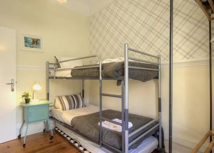 Angola - 8bedrooms *